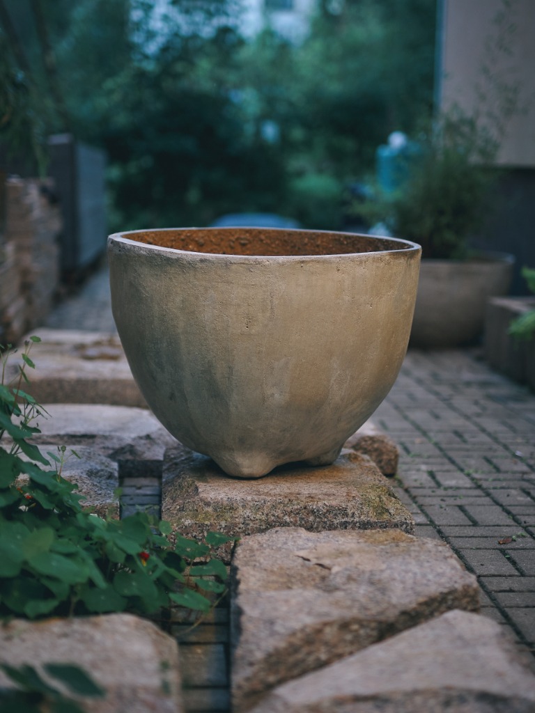 Betonový solitér TUUN v ateliéru